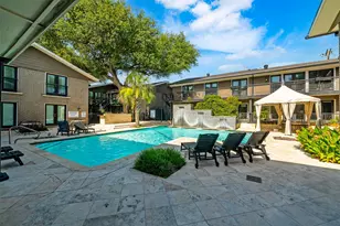 10215 Regal Oaks Dr, Dallas, TX 75230 - Photo 18