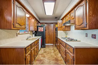 112 Charles Street, DeSoto, TX 75115 - Photo 6