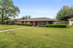 112 Charles St, DeSoto, TX 75115 - Photo 24
