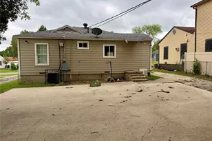 2303 Deer Path Dr, Dallas, TX 75216 - Photo 4