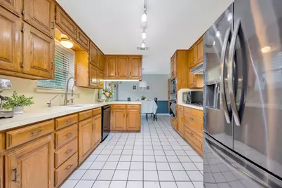 5517 Chimney Rock Road, Fort Worth, TX 76112 - Photo 10