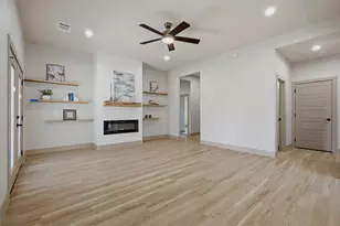 1019 Holiday Dr, Sherman, TX 75090 - Photo 10