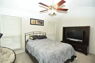 647 Cimarron Trail, Irving, TX 75063 - Photo 24