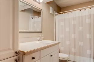 647 Cimarron Trail, Irving, TX 75063 - Photo 26