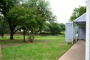 647 Cimarron Trail, Irving, TX 75063 - Photo 4