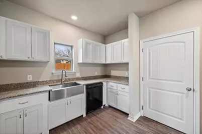 2875 Conveyor Drive #B, Burleson, TX 76028 - Photo 12