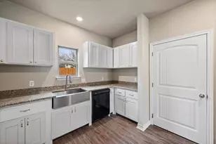 2875 Conveyor Dr, Burleson, TX 76028 - Photo 12