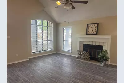 6302 Meadowmere Lane, Arlington, TX 76001 - Photo 18