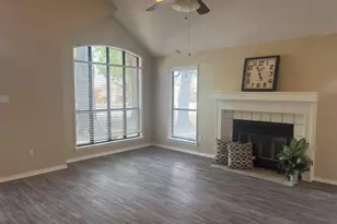 6302 Meadowmere Ln, Arlington, TX 76001 - Photo 18