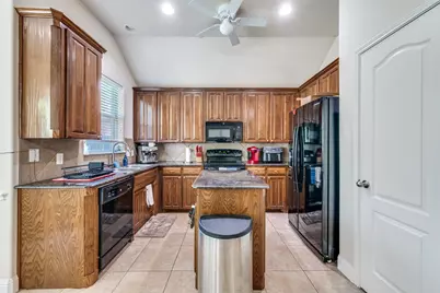 8233 Edgepoint Trail, Fort Worth, TX 76053 - Photo 14