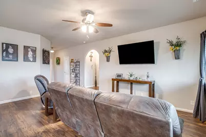 1004 Fairfax Drive, Godley, TX 76044 - Photo 10