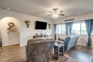 1004 Fairfax Dr, Godley, TX 76044 - Photo 8