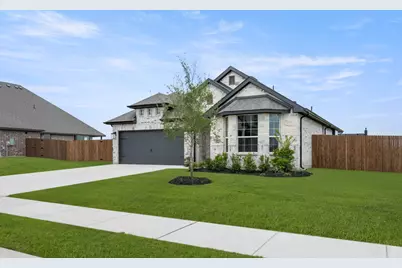 108 Golden Jackal Court, Godley, TX 76044 - Photo 4
