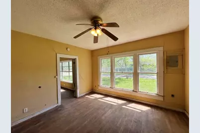 201 E San Antonio Avenue, Cooper, TX 75432 - Photo 12