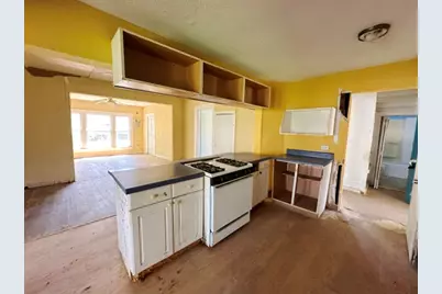 201 E San Antonio Avenue, Cooper, TX 75432 - Photo 10