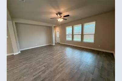 209 Irish Moss Drive, Fort Worth, TX 76052 - Photo 14
