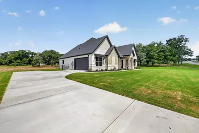 1045 Arbor Vista Drive, Azle, TX 76020 - Photo 2