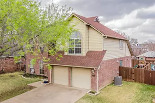 3320 Circlewood Ct, Grapevine, TX 76051 - Photo 2