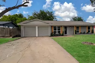 3205 Jamestown Dr, Forest Hill, TX 76140 - Photo 2