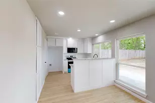 3205 Jamestown Dr, Forest Hill, TX 76140 - Photo 8