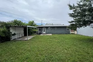 1226 Record Crossing Rd, Dallas, TX 75235 - Photo 14