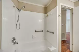 8545 Midpark Rd, Dallas, TX 75240 - Photo 10