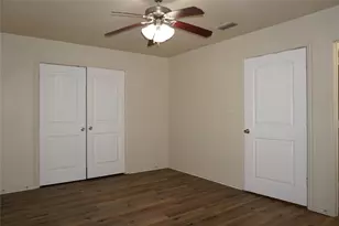 5109 Flamingo Rd, Fort Worth, TX 76119 - Photo 8