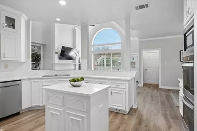 1108 Lakestream Drive, Plano, TX 75075 - Photo 6