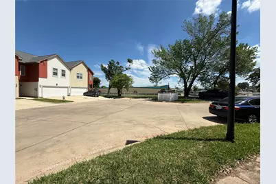 214 Heritage Court, Seagoville, TX 75159 - Photo 2