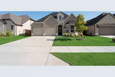 812 Turnbull Avenue, Fort Worth, TX 76247 - Photo 2