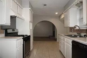 2308 Warwick Ct, Bedford, TX 76022 - Photo 6