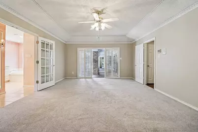 1015 Crowley Road, Arlington, TX 76012 - Photo 20