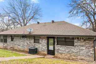 2708 Cedarhill St, Granbury, TX 76048 - Photo 24