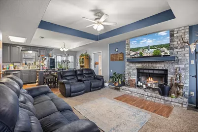 2708 Cedarhill Street, Granbury, TX 76048 - Photo 10