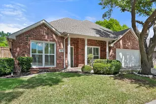 1020 Laurel Oak Dr, Flower Mound, TX 75028 - Photo 2