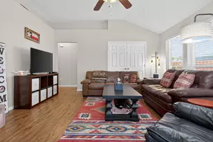 5700 Alicante Dr, Arlington, TX 76017 - Photo 6