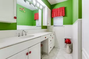 2804 S Fifth St, Garland, TX 75041 - Photo 10