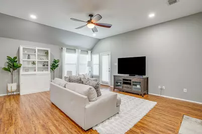 3917 Foreland Drive, Fort Worth, TX 76262 - Photo 8