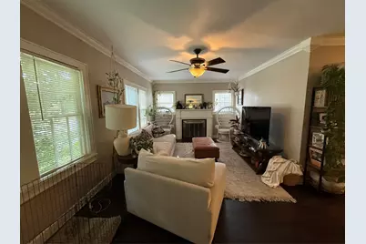 2517 Honeysuckle Avenue, Fort Worth, TX 76111 - Photo 6