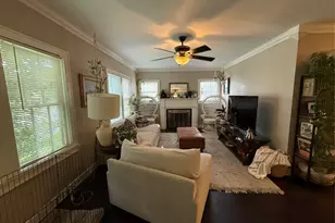 2517 Honeysuckle Ave, Fort Worth, TX 76111 - Photo 6