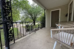 2517 Honeysuckle Ave, Fort Worth, TX 76111 - Photo 4