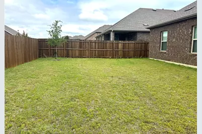 10101 Sunnyview Lane, Aubrey, TX 76227 - Photo 6