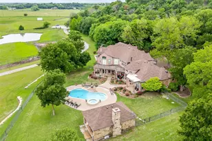 173 Trinity Bluffs Rd, Aledo, TX 76008 - Photo 2