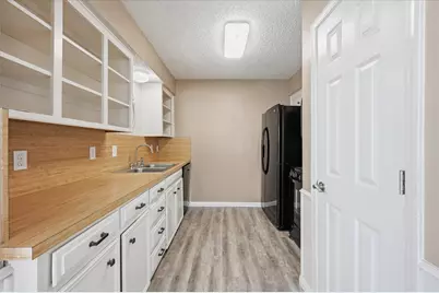 2247 Spanish Trail, Arlington, TX 76013 - Photo 10