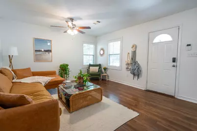 2017 Bluebonnet Drive, Fort Worth, TX 76111 - Photo 4