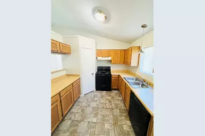 825 Denmark Drive, Mesquite, TX 75149 - Photo 2