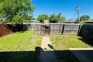 825 Denmark Dr, Mesquite, TX 75149 - Photo 8