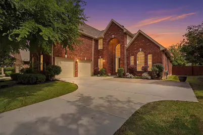 913 Royal Oaks Drive, McKinney, TX 75072 - Photo 2