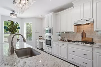 913 Royal Oaks Drive, McKinney, TX 75072 - Photo 2