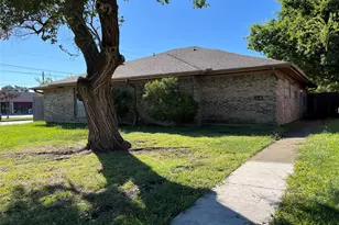 826 Skyline Dr, Duncanville, TX 75116 - Photo 1